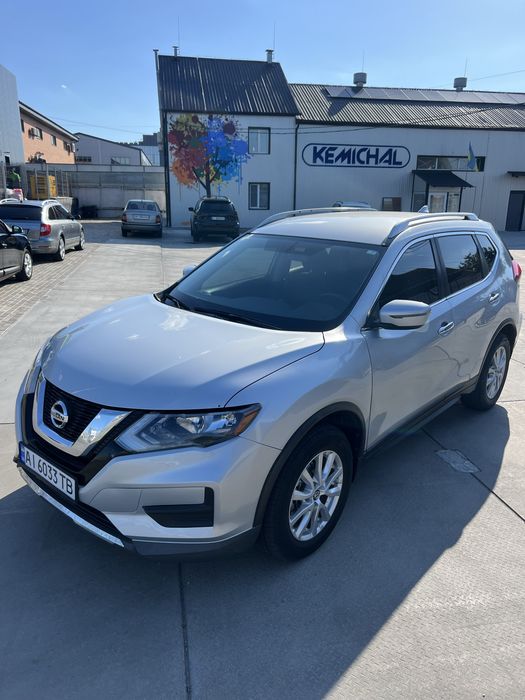 Продам Nissan Rogue