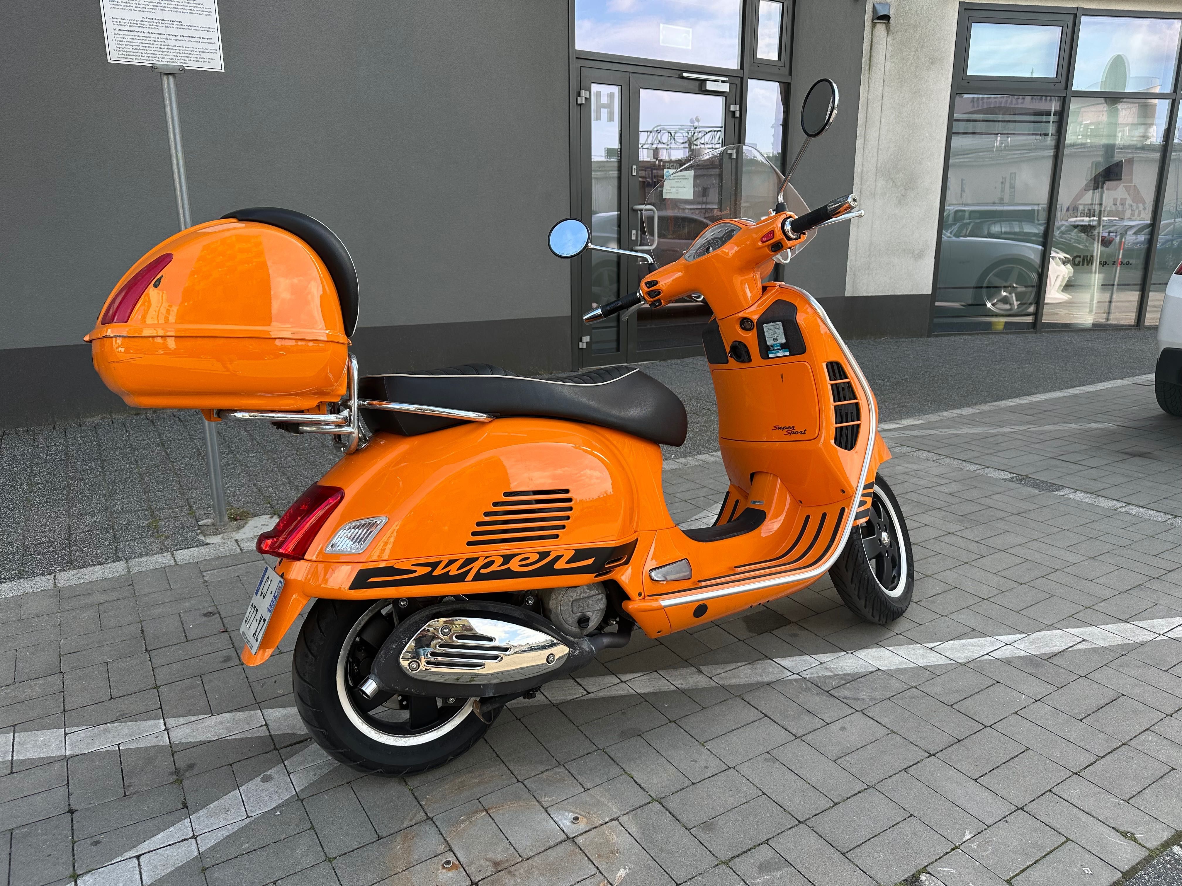 Vespa 125cm super sport