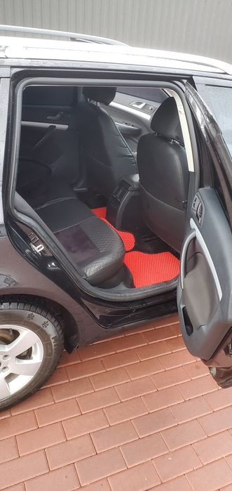 Шкода а 5 2011 рік