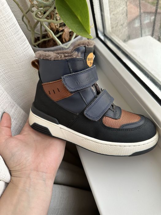 Зимнє взуття для хлопчика