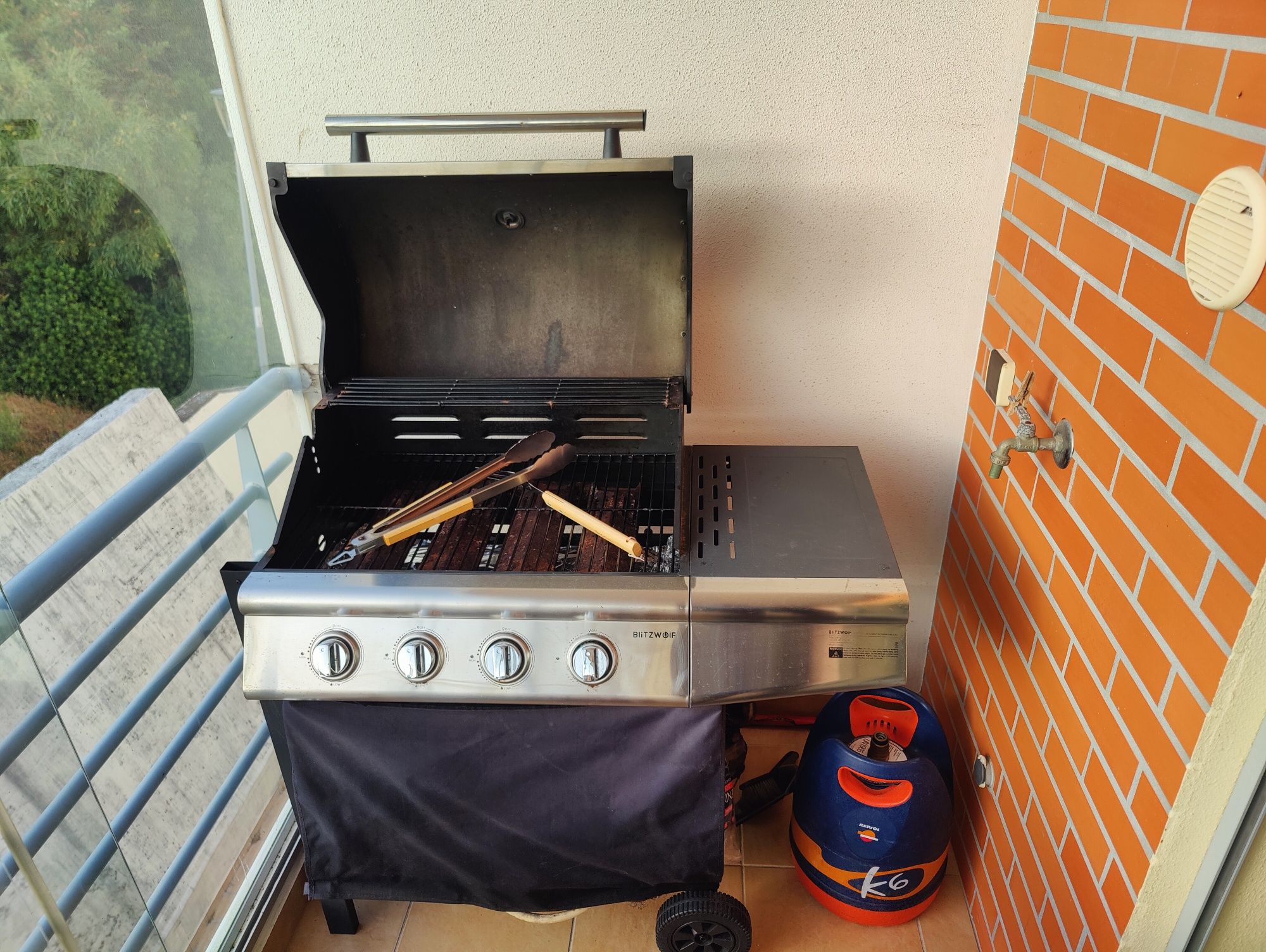 Barbecue a Gás BlitzWolf BW-G01 + 2 Garrafas Gás Repsol (tara)