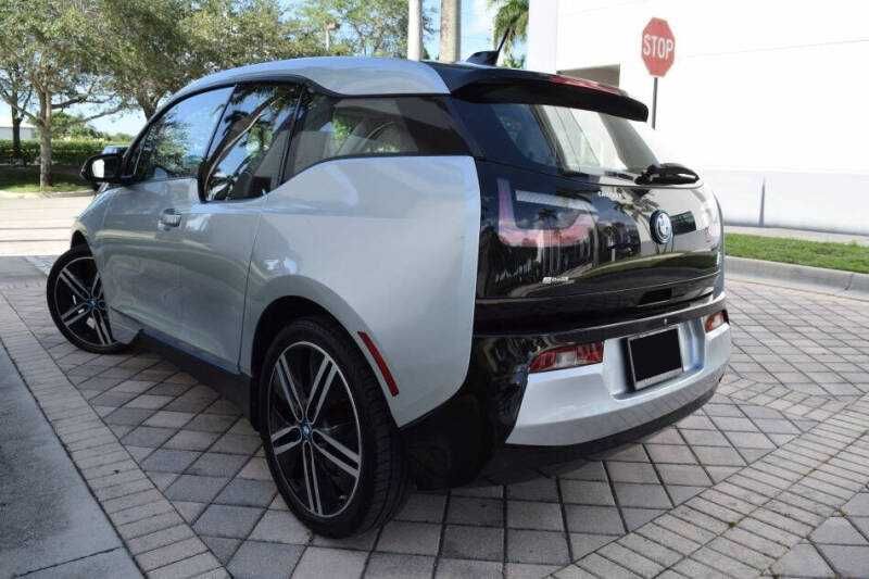 2015 BMW i3 Plug-in Hybrid