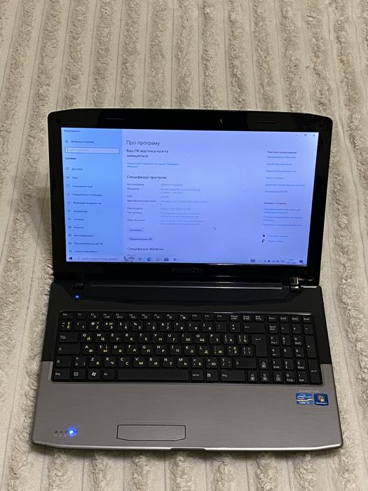 Шустрий Ноутбук Medion Akoya MD98760 core i3 ОЗУ 4гб ссд256гб