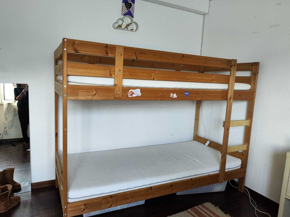 (1) Beliche Ikea Mydal + (2) Colchão de espuma ÅFJÄLL