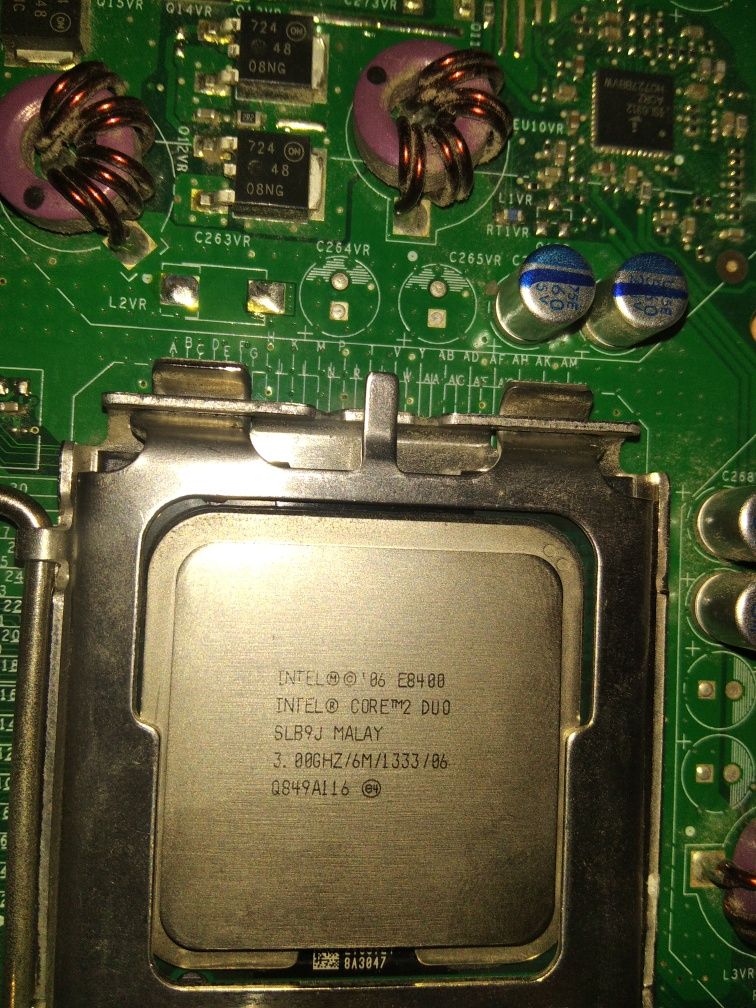 Материнська плата Intel DG33BU