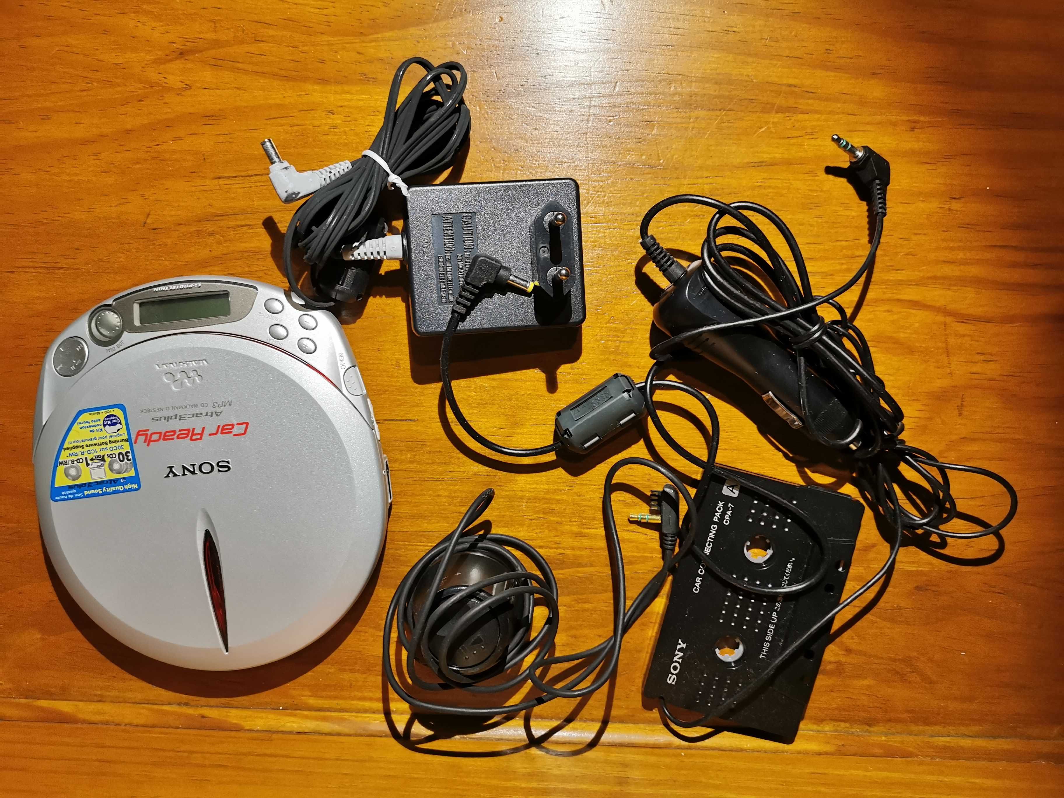 Leitor de CDs SONY Walkman D-NE518CK MP3 Walkman c/ kit para carro