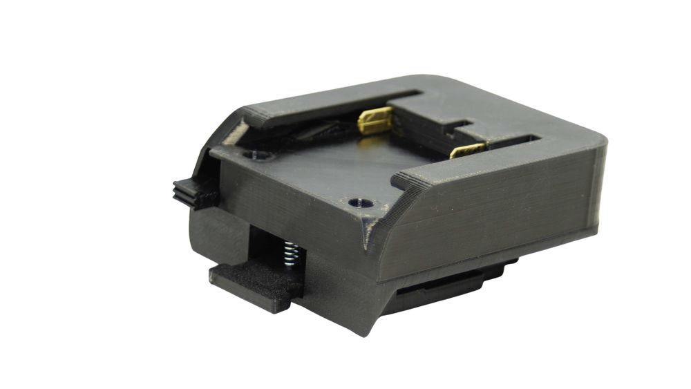 Adapter baterii Metabo 18V do narzędzi Dewalt XR 18V