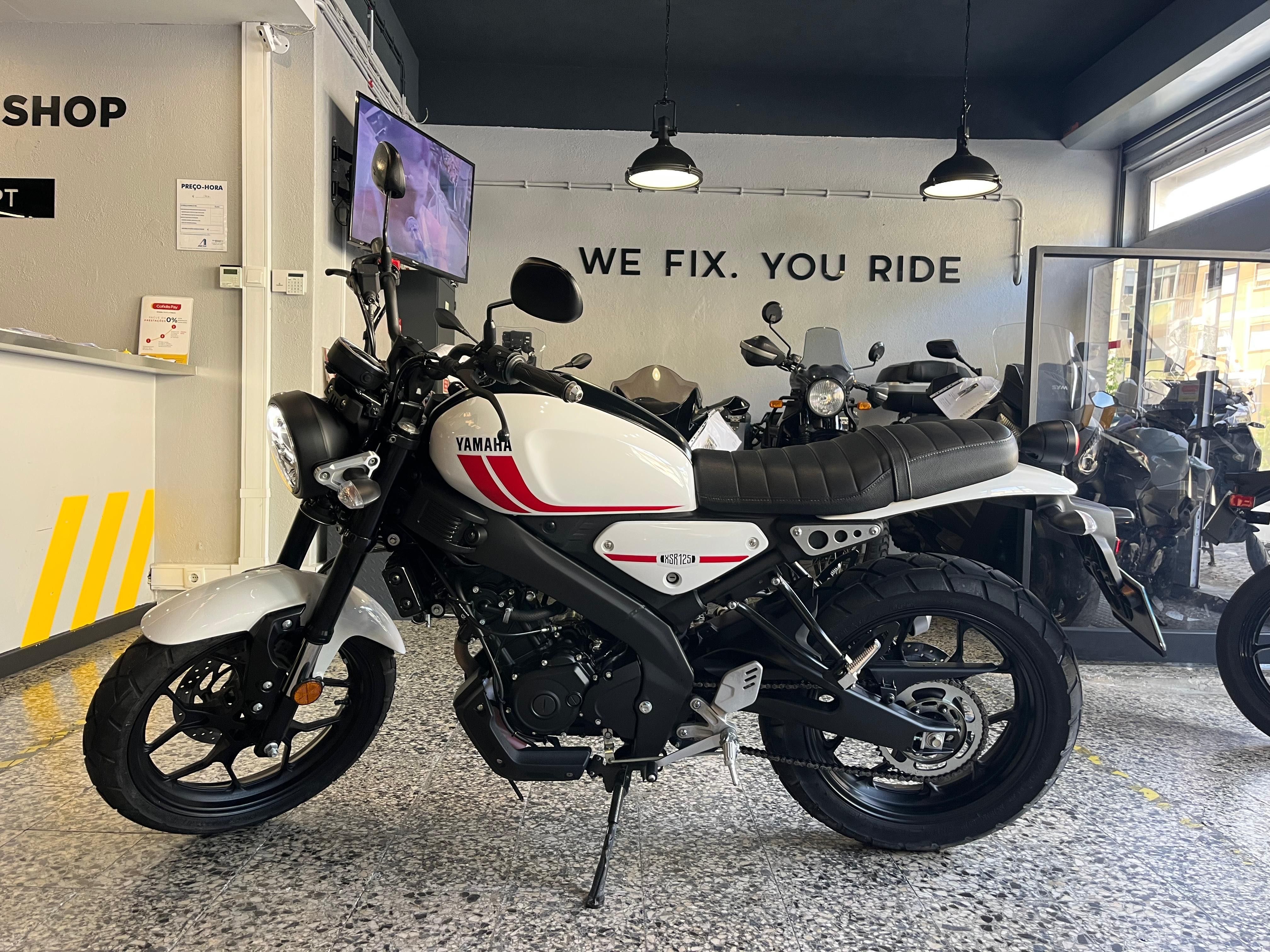 Yamaha XSR 125 de 10/2024 Como Nova 3462 Kms Garantia Yamaha