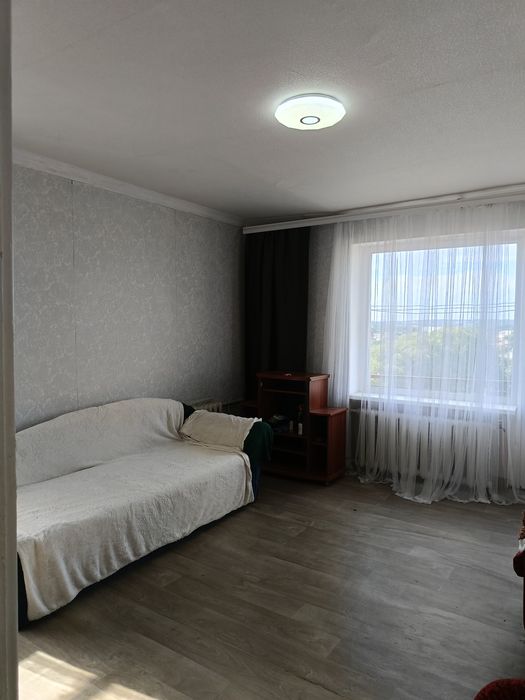 Продам 1 квартиру,  косметичний ремонт, вул.6Грудня 135