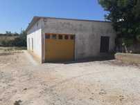 Aluga-se armazém em Alcantarilha / Warehouse to rent in Alcantarilha