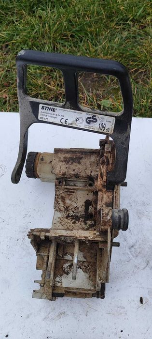 Rozrusznik Stihl MS 180 Manetka sprzęgła pokrywa cylindra