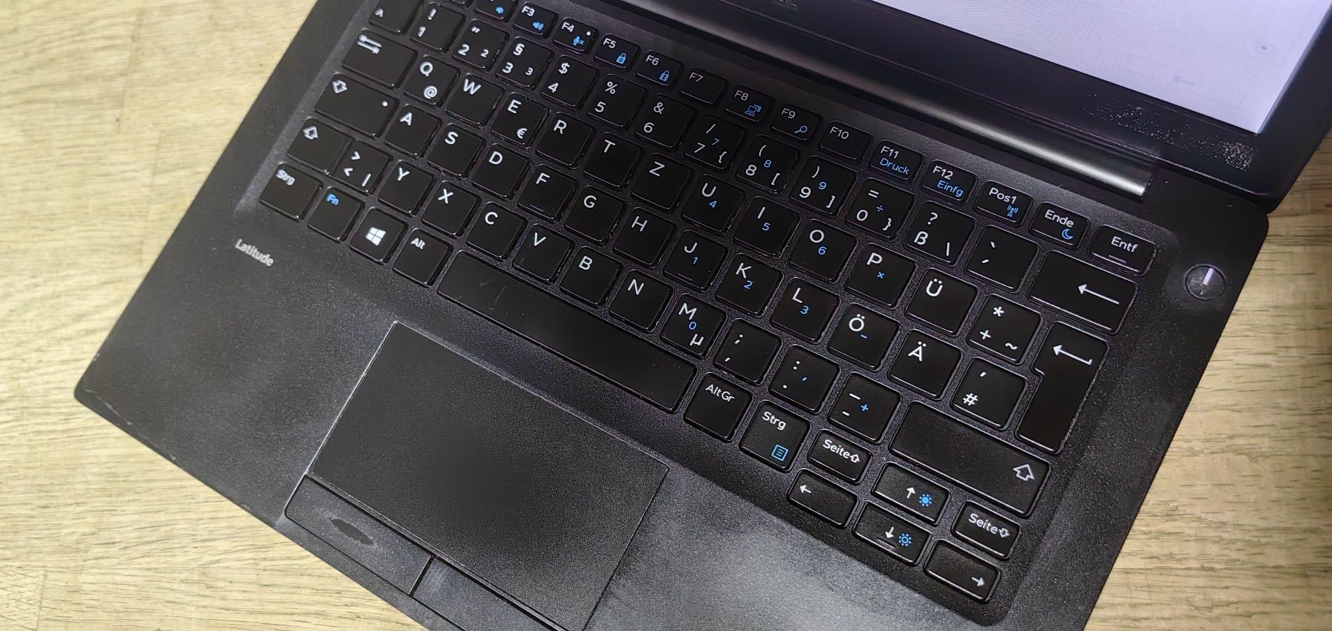 Ноутбук Dell 6(E7280)/i5-7300U/Ram No/SSD No