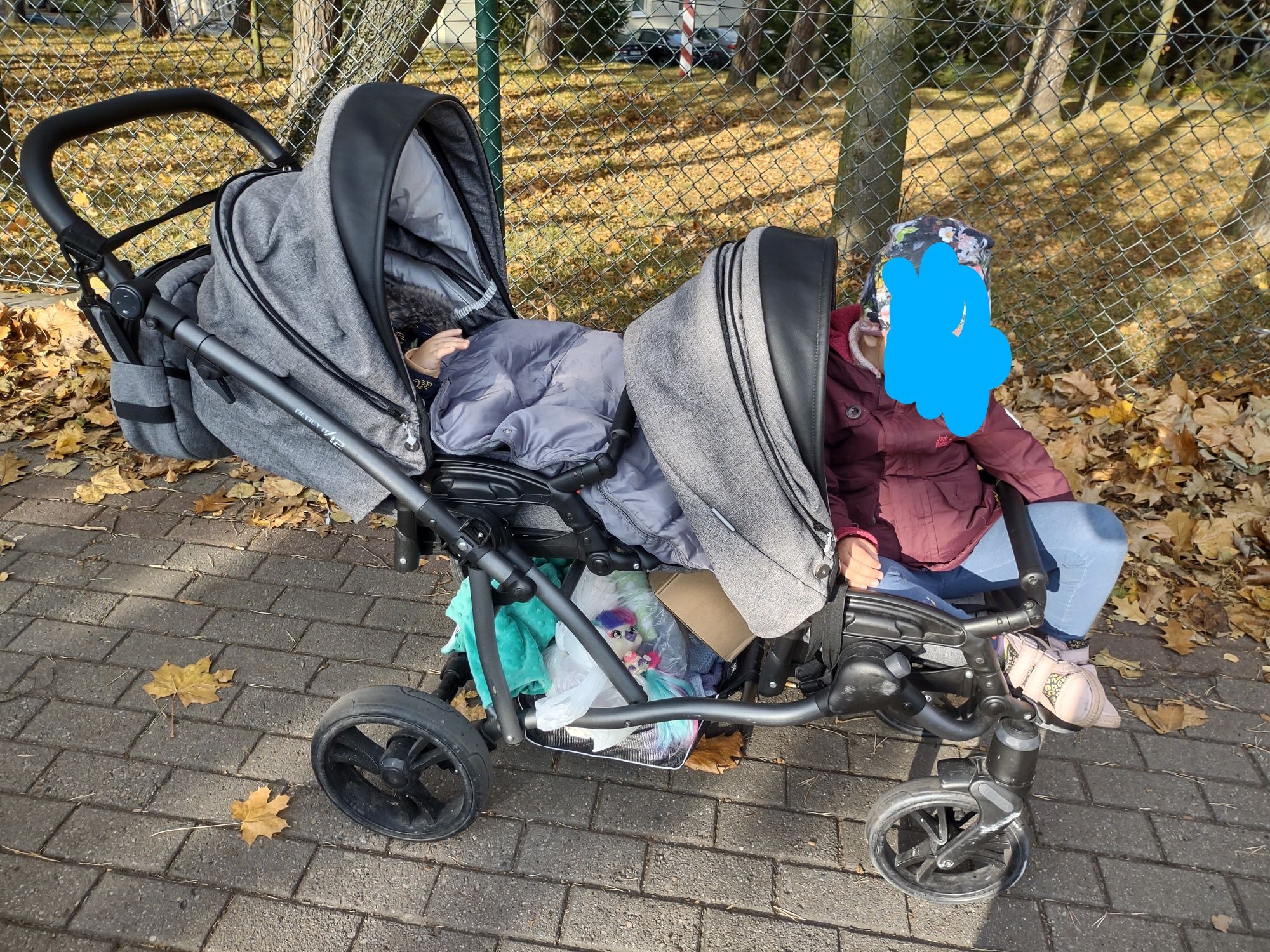 Wózek Bebetto podwójny ,rok po roku, dla bliźniaków.