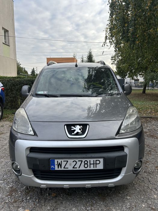 Sprzedam Peugeota Partnera w dobrym stanie, silnik 1.6.