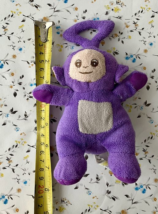 Pluszak Tinky Winky z Teletubisiow.