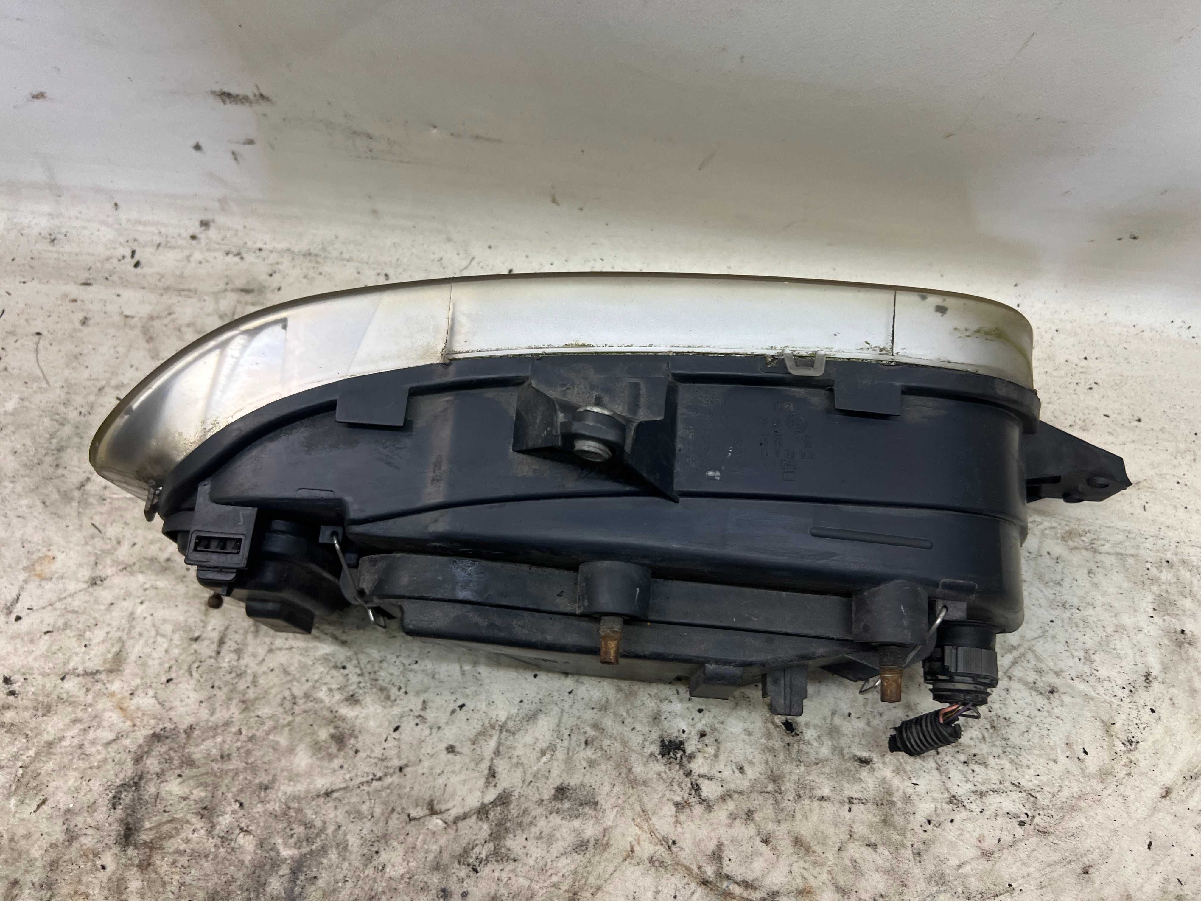 Fiat Ducato Boxer I Jumper I FL Reflektor Lampa Lewy Przód Przednia LP