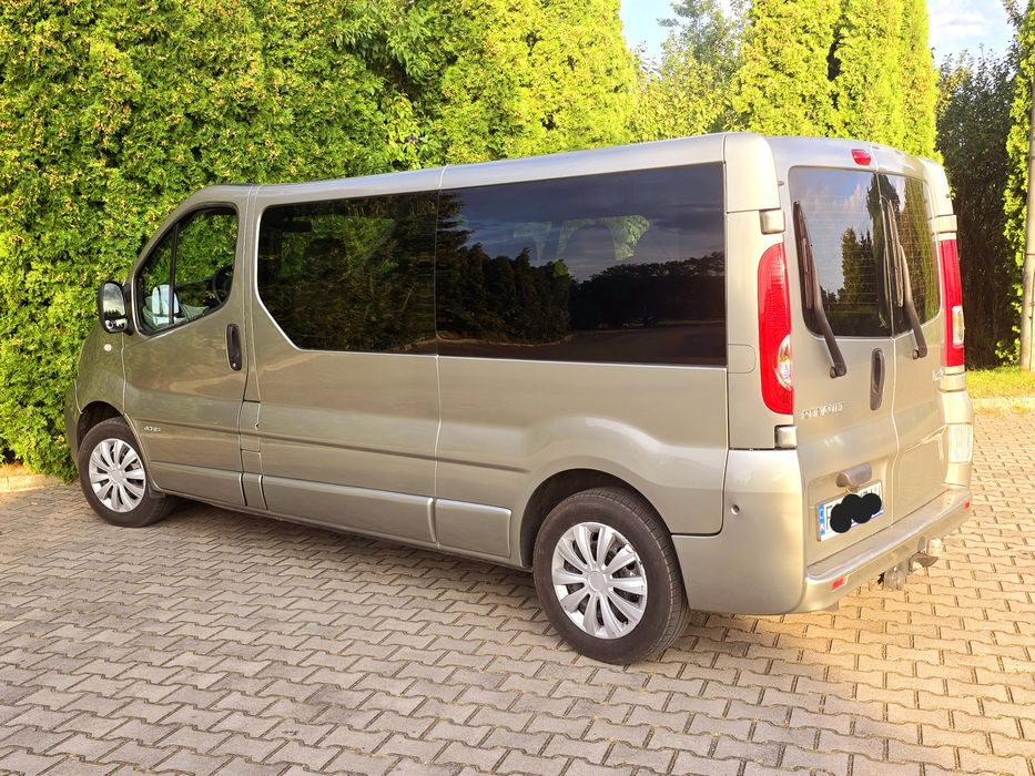 Renault trafic Long Passenger 9 osob ,skrzydełka/zamiana