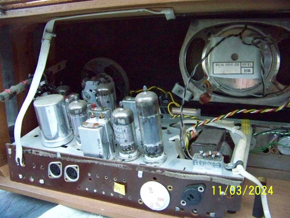 Stare radio lampowe Philips B4S62A/00 sprawne.