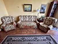 Komplet wypoczynkowy (sofa i dwa fotele)
