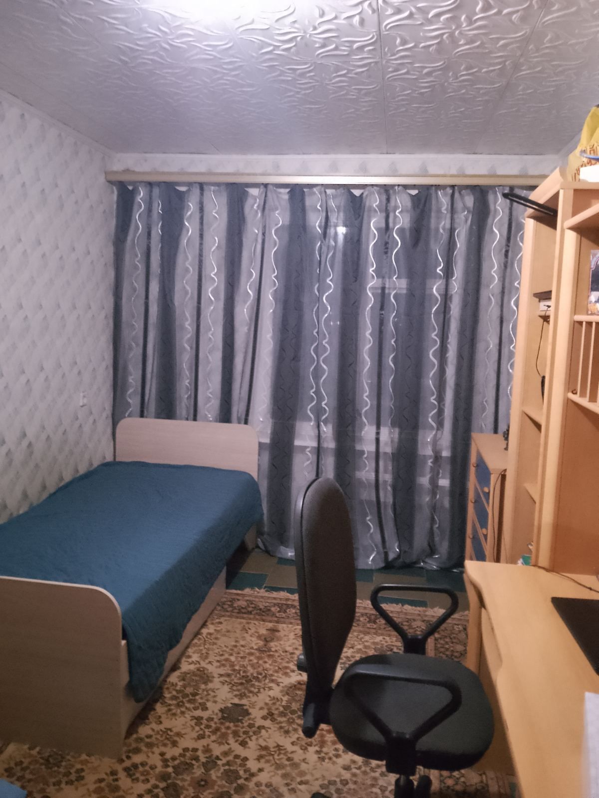 Продам 2 квартиру, частково  меблі, власна кладовка, вул.Г.Сталінграда