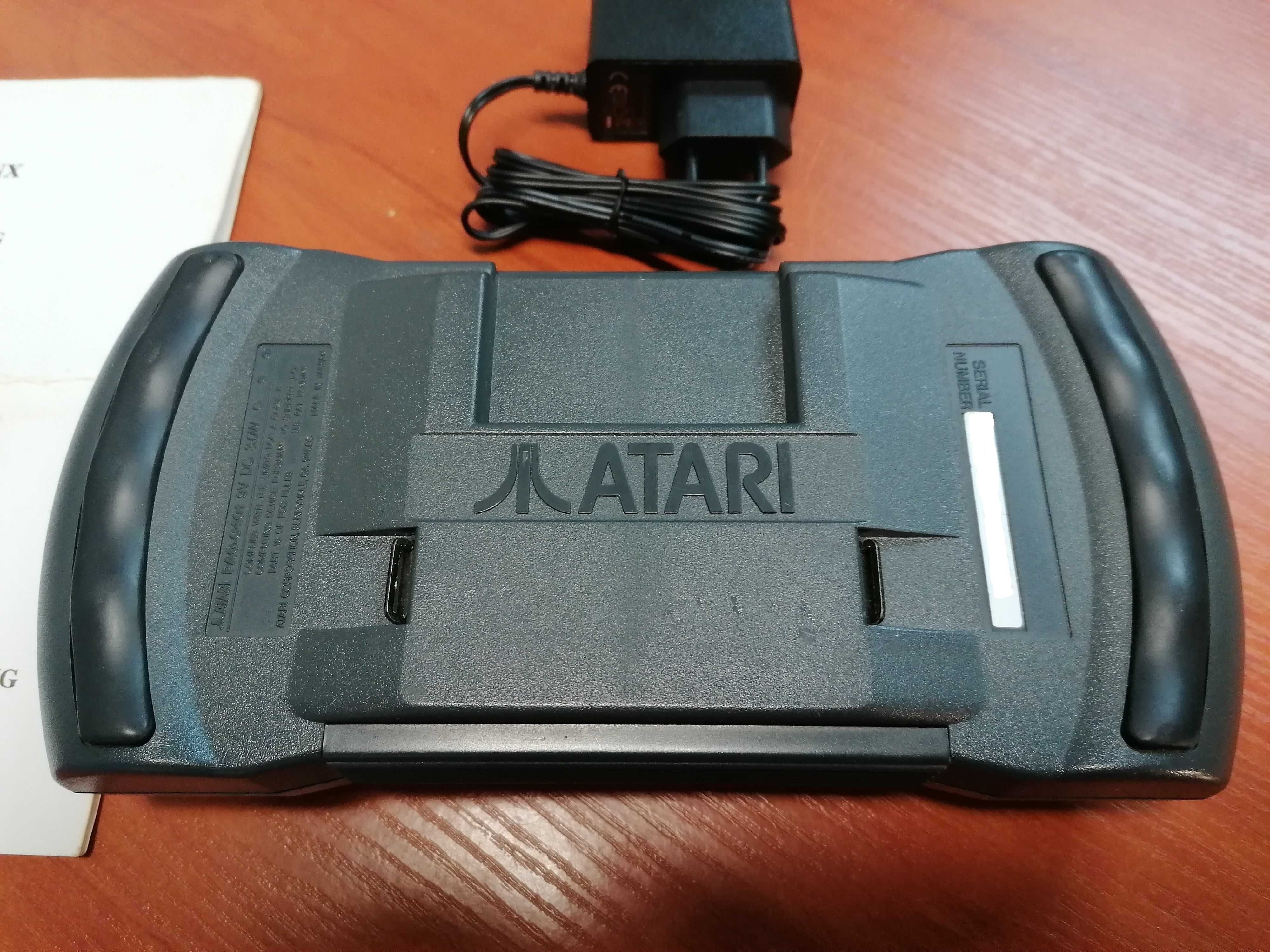 Konsola Atari LYNX 2 + zasilacz + 9 gier