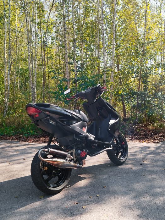 Yamaha Aerox MK2 racing
