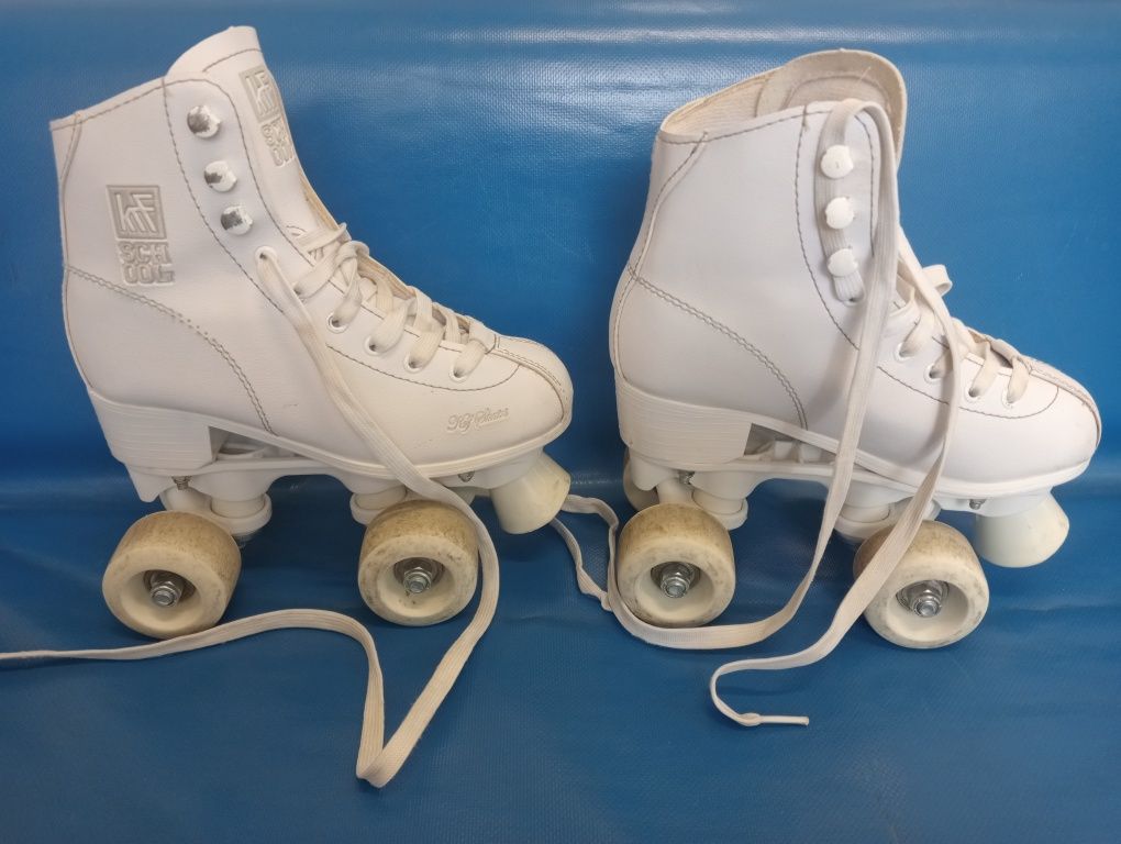 Patins em pele 4 rodas