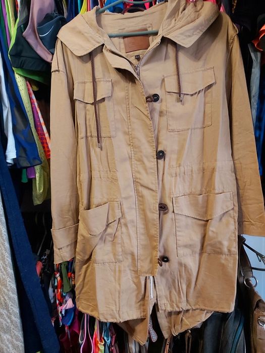 Плащ парка Massimo dutti