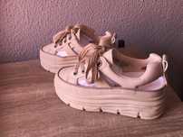 Vende-se sandalias