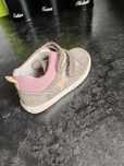 Buciki buty superfit snikersy 23