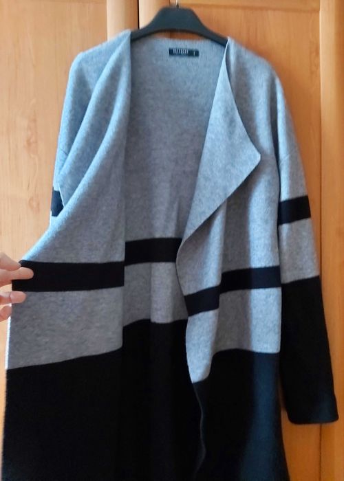 Kardigan sweter Reserved roz S szaro czarny długi ciepły