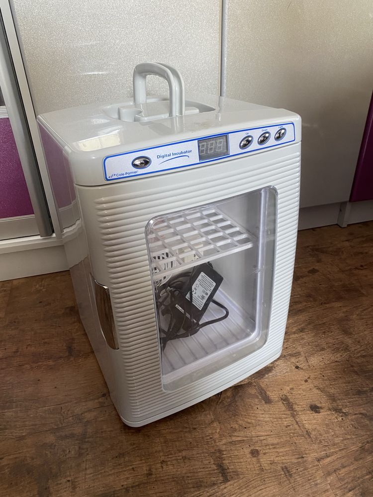 Инкубатор цифровой Cole Parmer H2200-H Refrigerated Incubator 20L