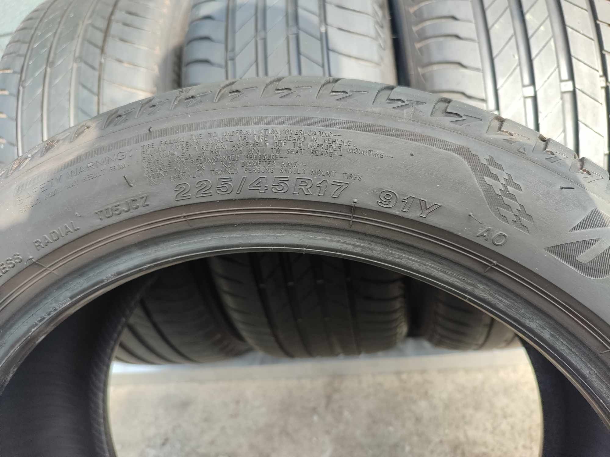 Opony letnie R17 225/45 Bridgestone Turanza T005