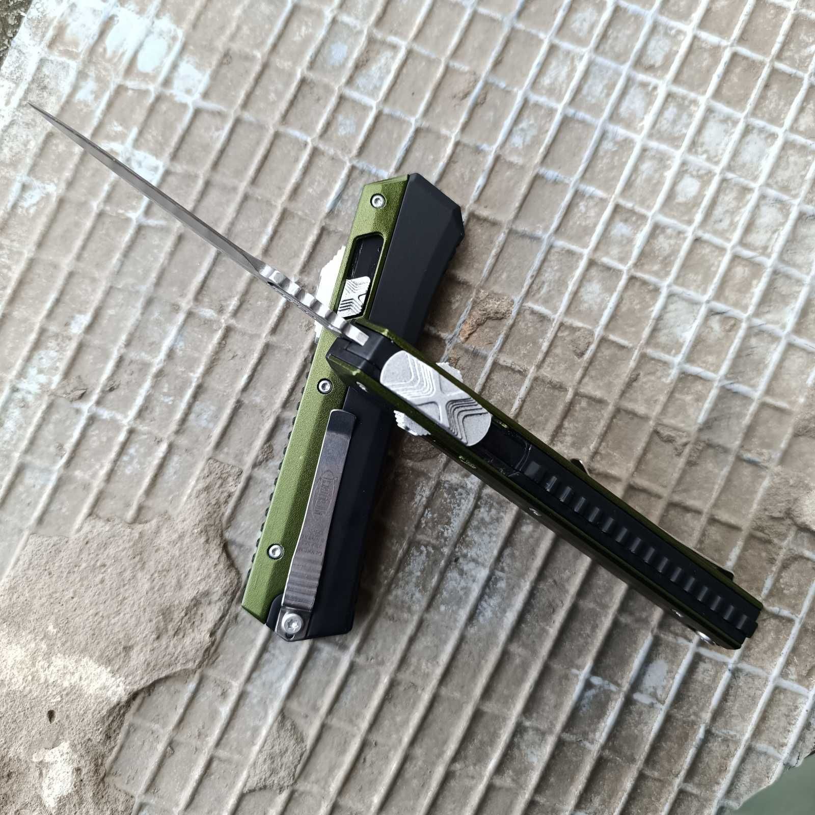 Ніж викидний Microtech Glykon Dagger M390