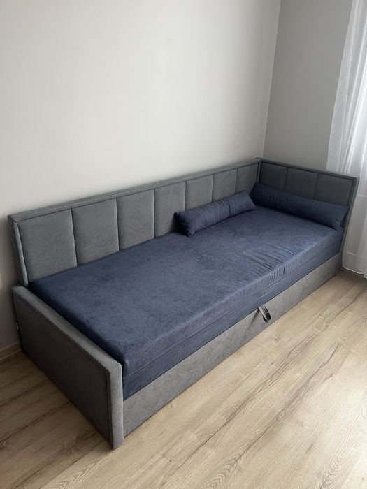 Kanapa z funkcją spania i pojemnikiem