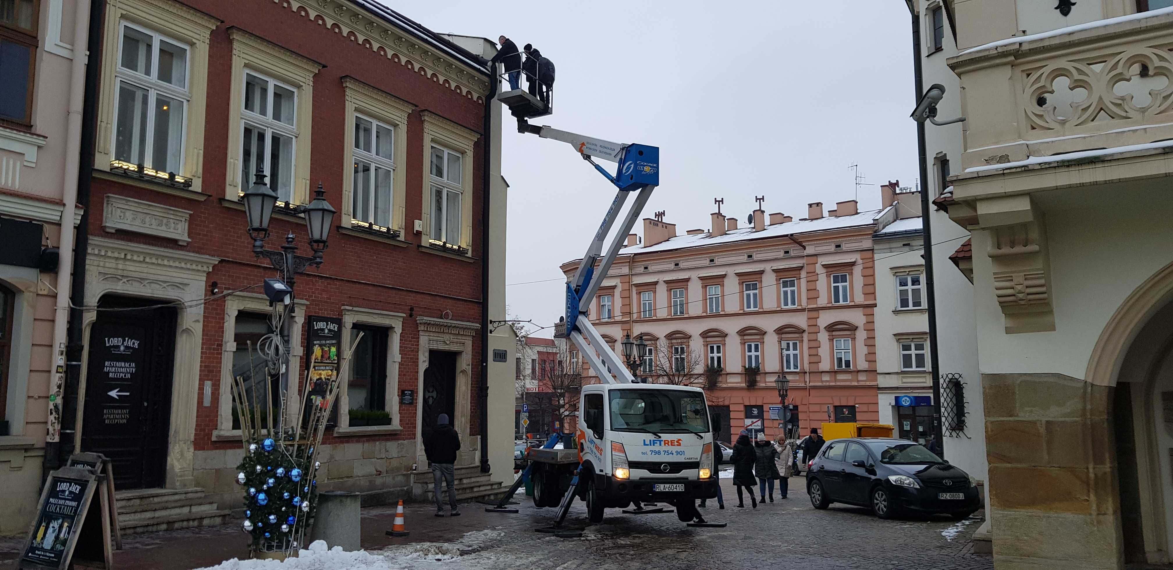 Zwyżka podnośnik koszowy 20m wynajem podnośnika - 7 dni/24 h