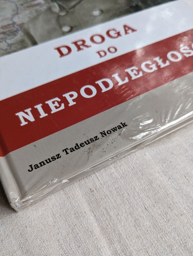 Droga Do Niepodległości - Janusz Tadeusz Nowak