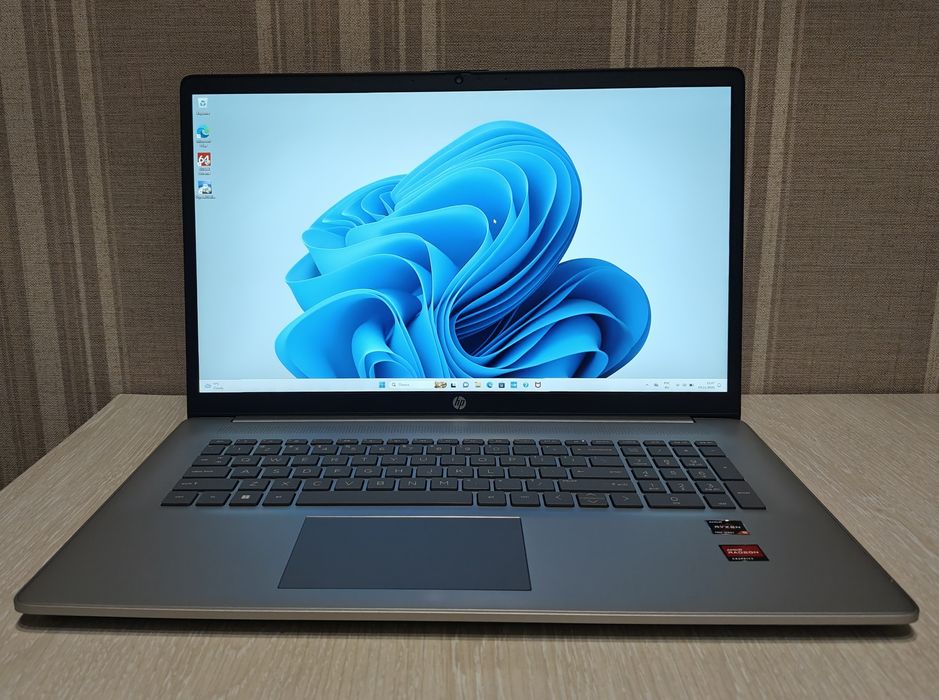 Ноутбук HP 17,3" FHD IPS, Ryzen 5 7520U, 16GB DDR5, 512Gb SSD