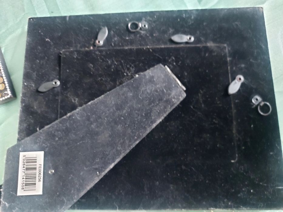 Фоторамки різні:вітражні,дзеркальна, з мозаїкою