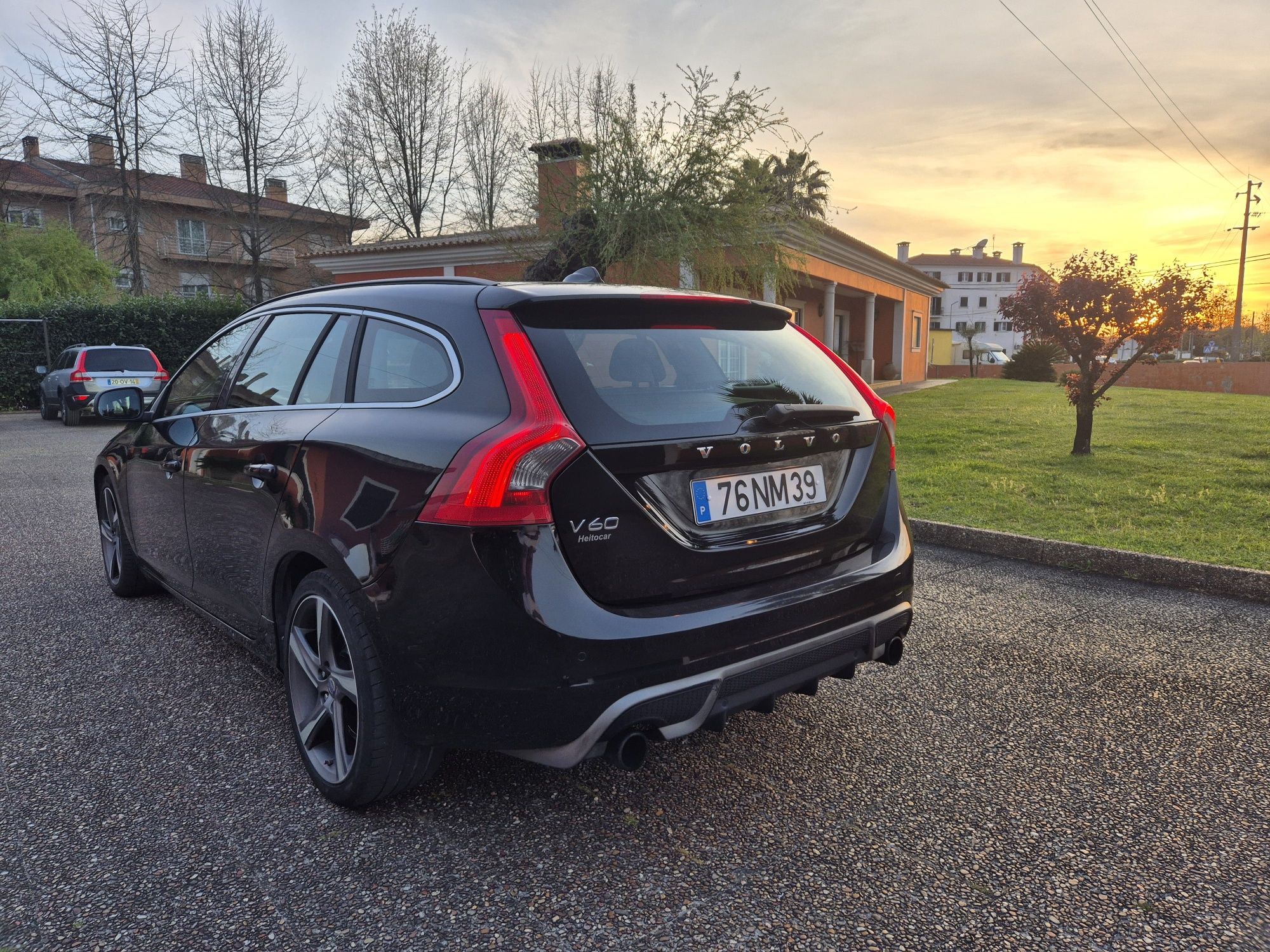 Volvo V60 1.6D R Design Automática