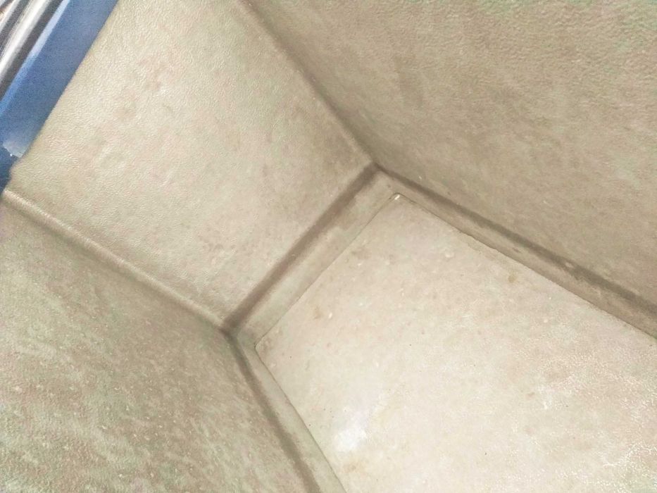 Морозилка ларь (270л) отлично работает