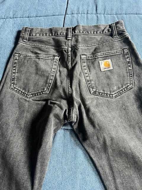 Calças Carhartt
PT 32 | W23·Muito bom