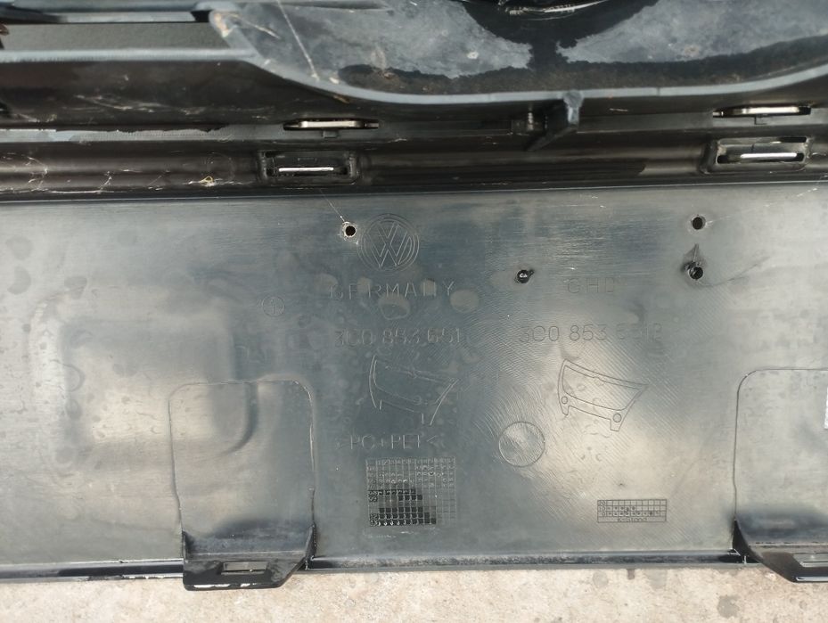 Решетка радиатора Passat B 6