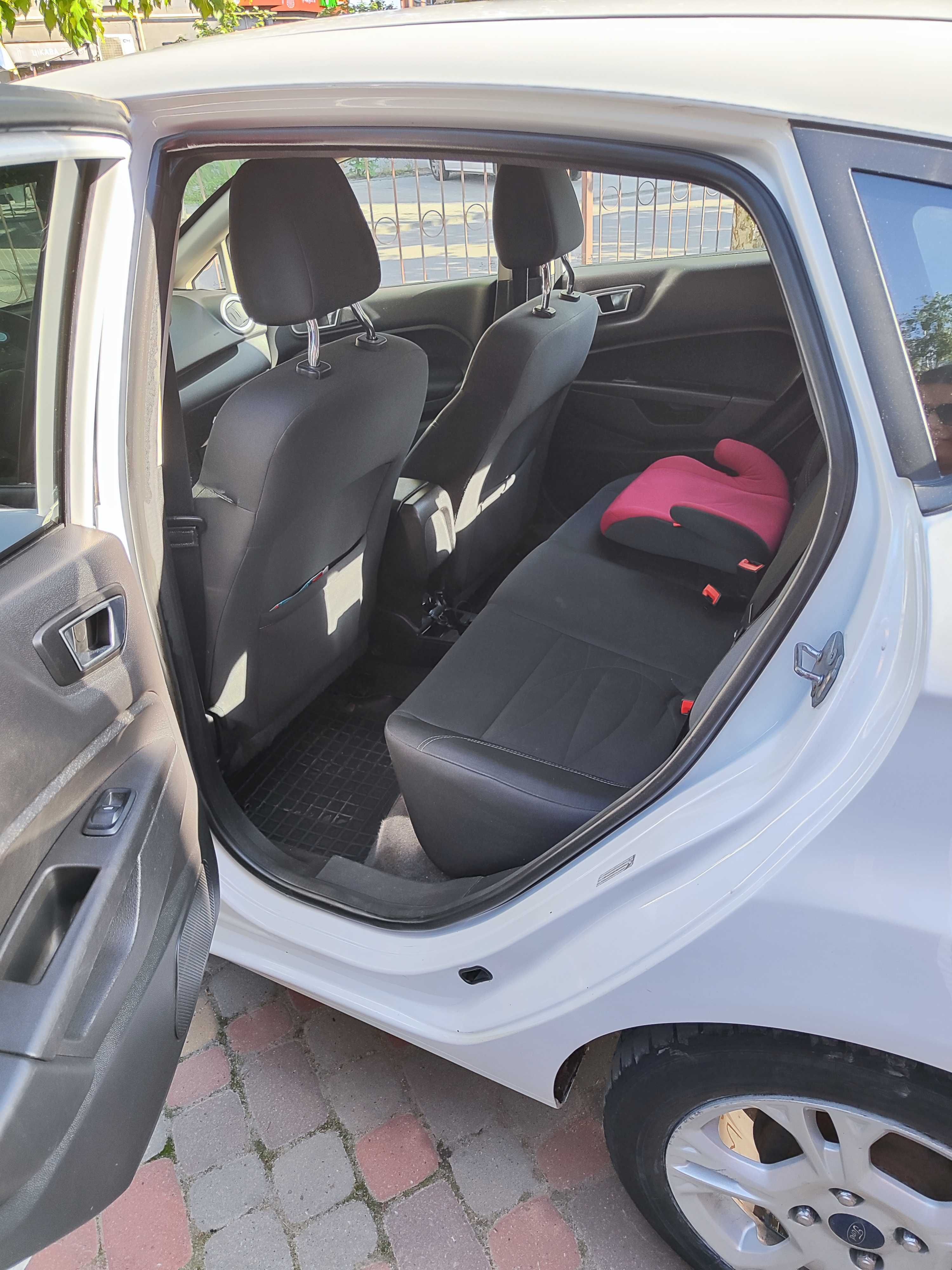 Автомобиль Ford Fiesta, автомат, 1.6