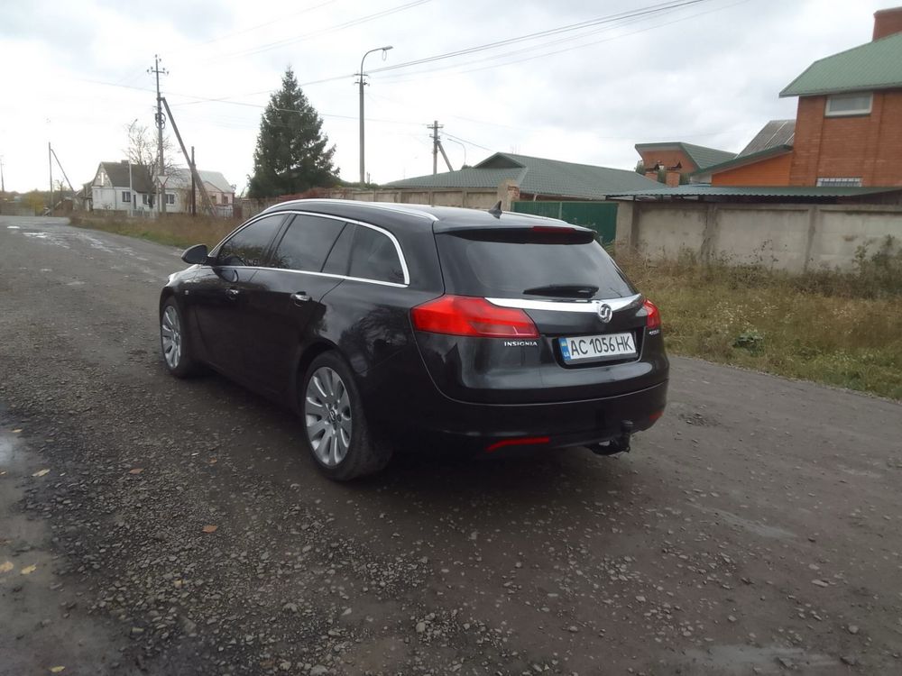 Продаю авто!Opel Insignia 2011 рік