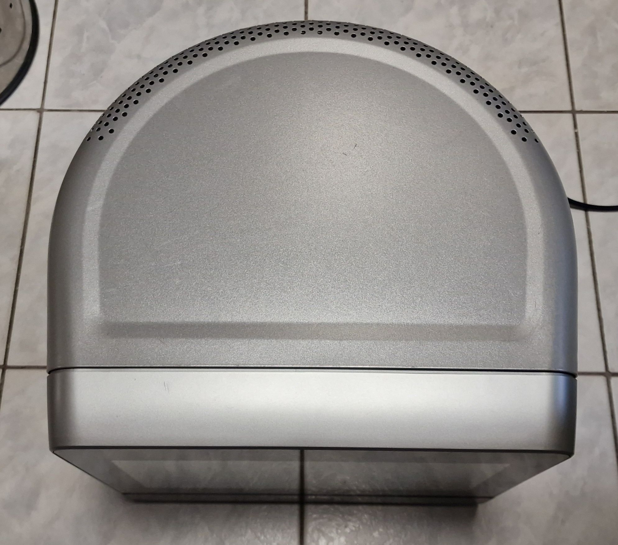 Mikrofala Whirlpool MAX 34 SL