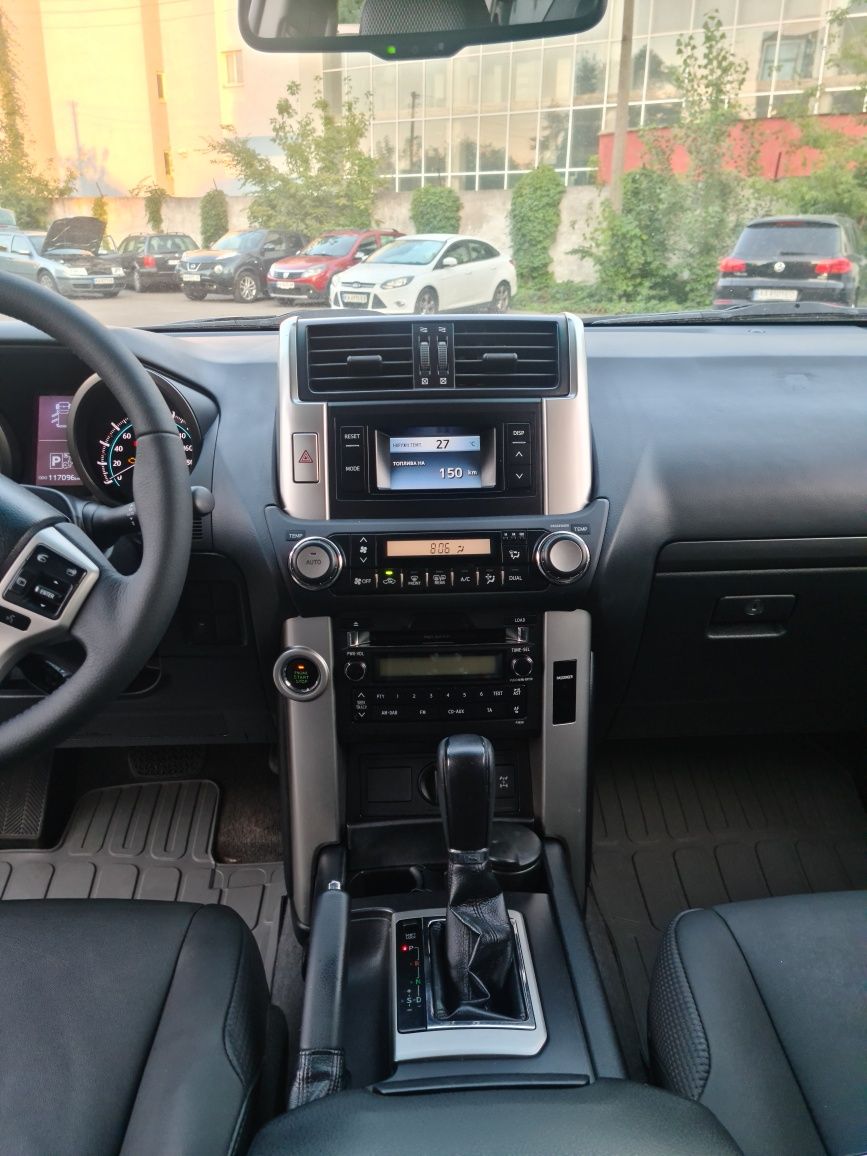 Продам Toyota LC Prado diesel 2012год