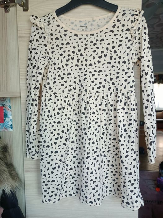 Sukienka dziewczęca rozmiar 128