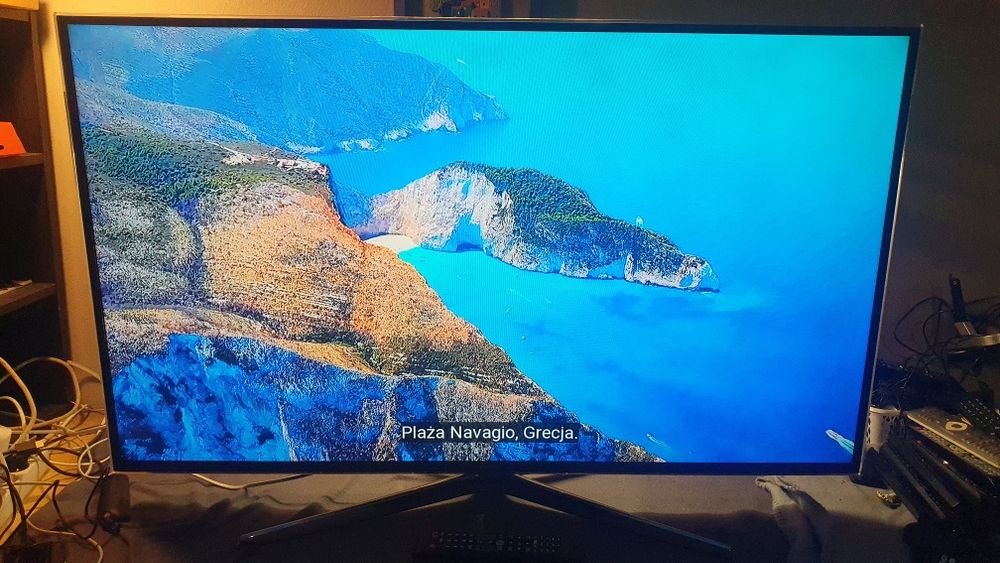 Telewizor LED Samsung 48", SmartTv, Wi-Fi, Netflix, YouTube.