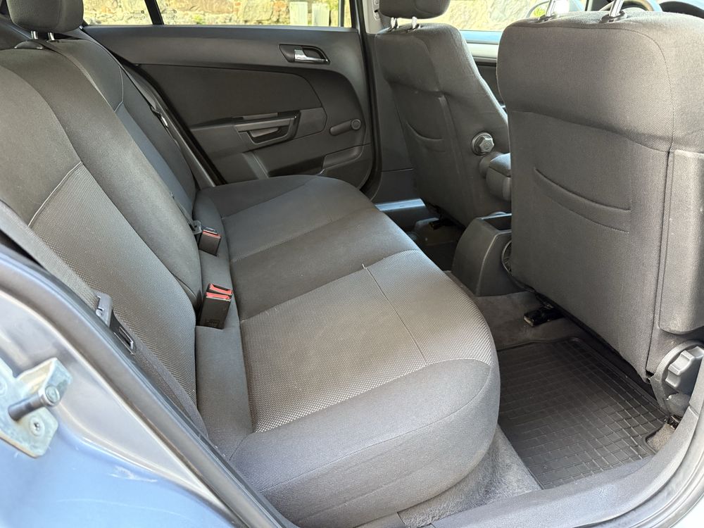 Opel Astra H 1.6 benzyna Zadbana